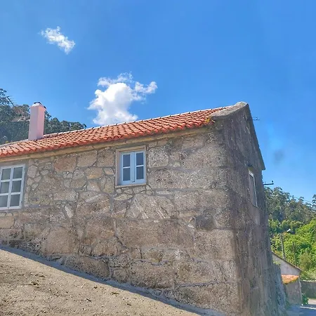 Casa Pedra E Auga